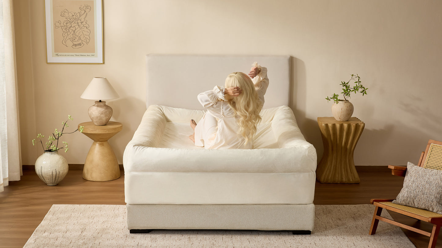 LullaNest™ Bordered Bed Sheet