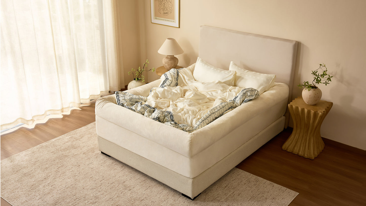 LullaNest™ Bordered Bed Sheet