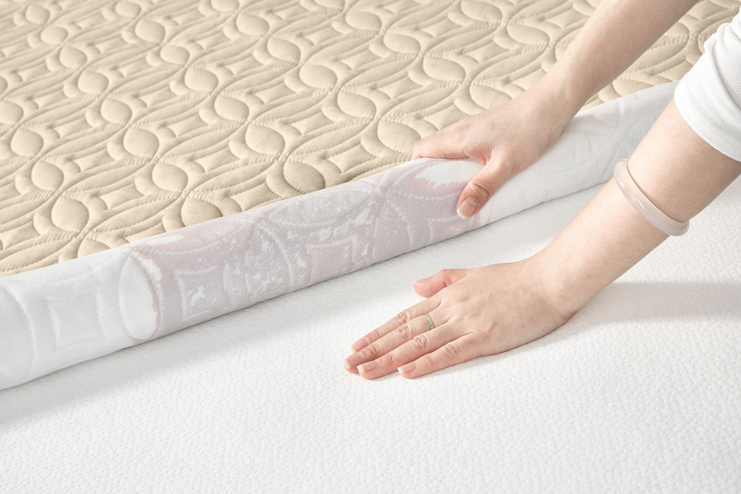 Bedlore® Skin-Friendly Waterproof Mattress Protector with Deep Pocket