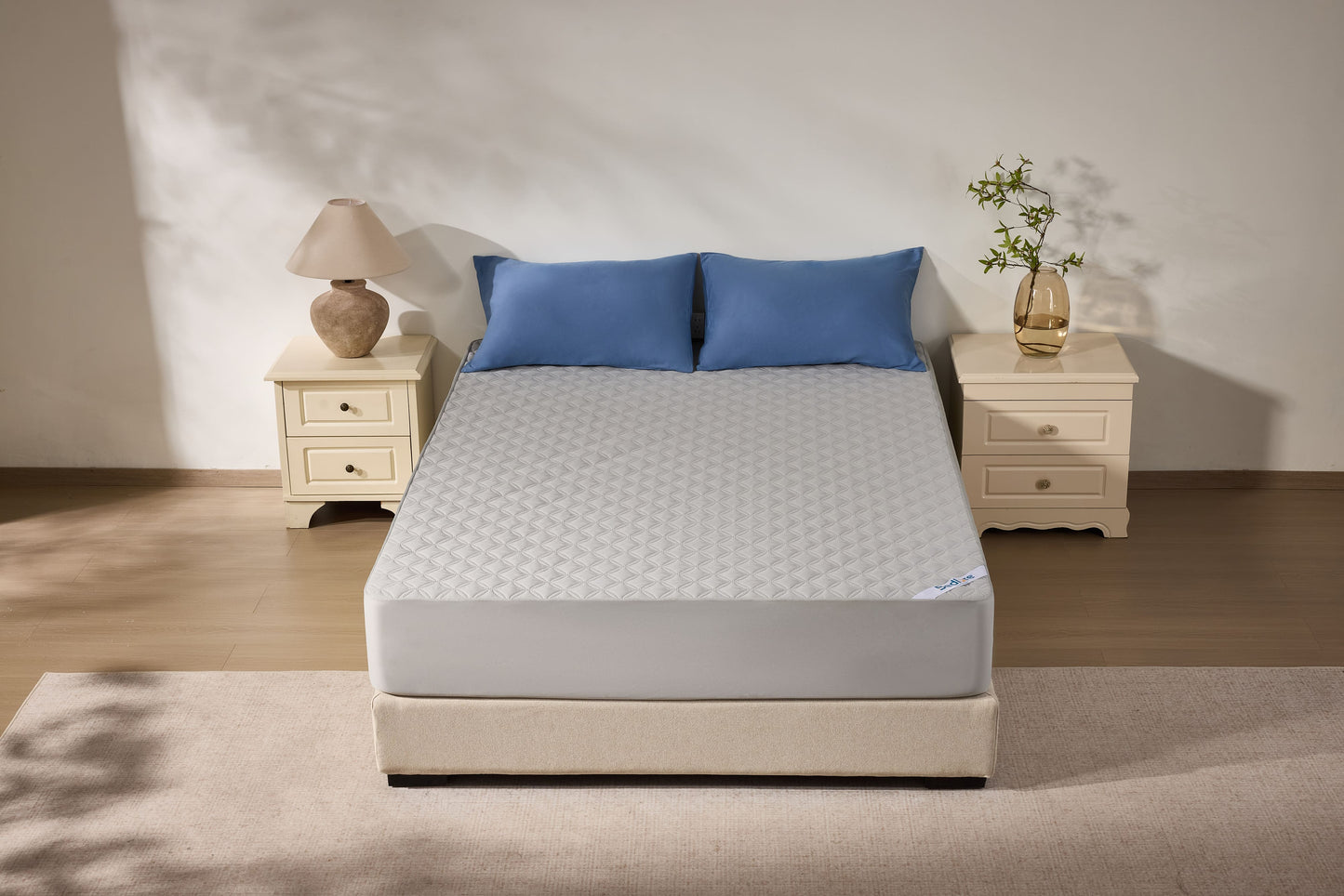 Bedlore® Breathable Mattress Cover with Waterproof and Noiseless Fabric