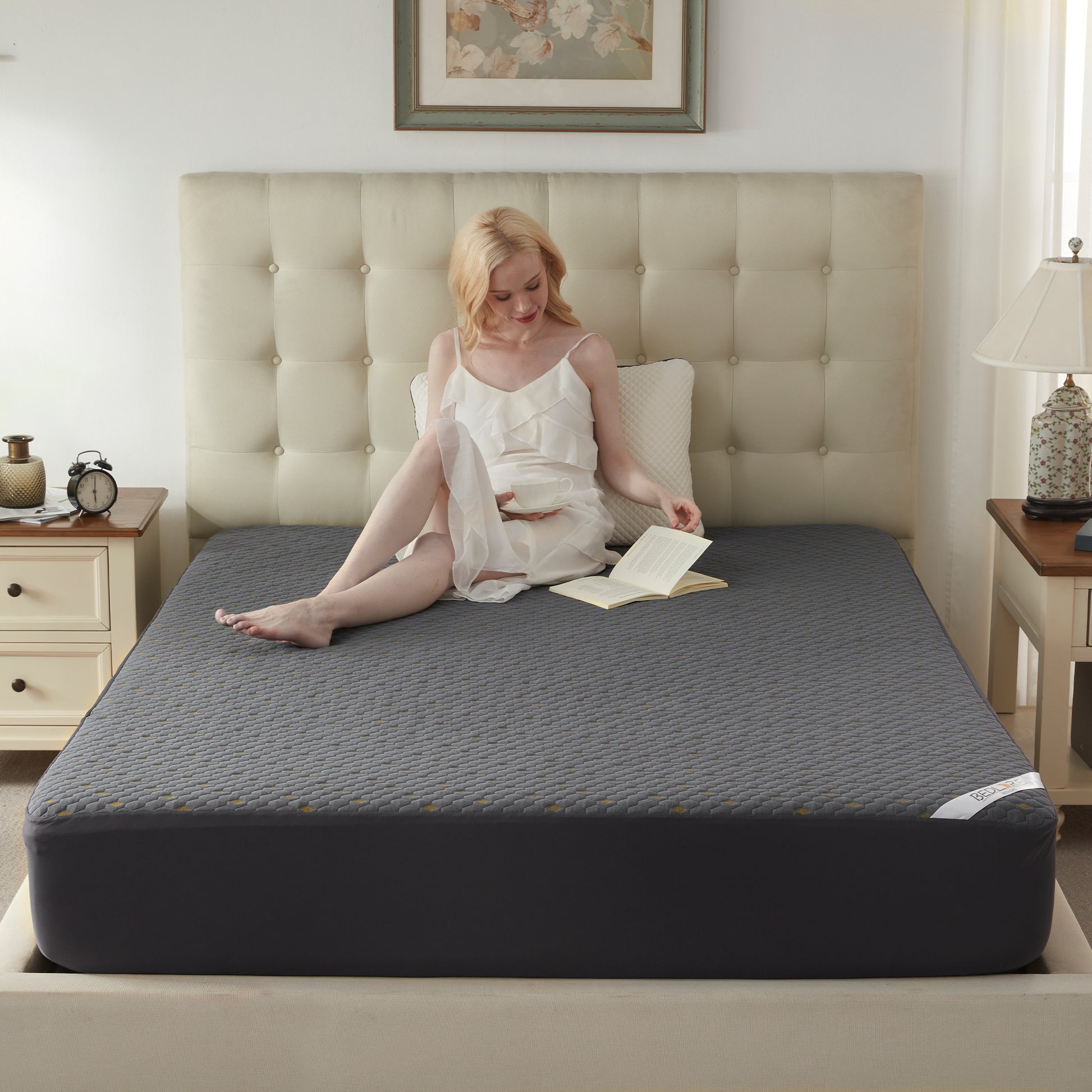you can read books on this eco-fabric honeycomb print waterproof mattress protector, gray