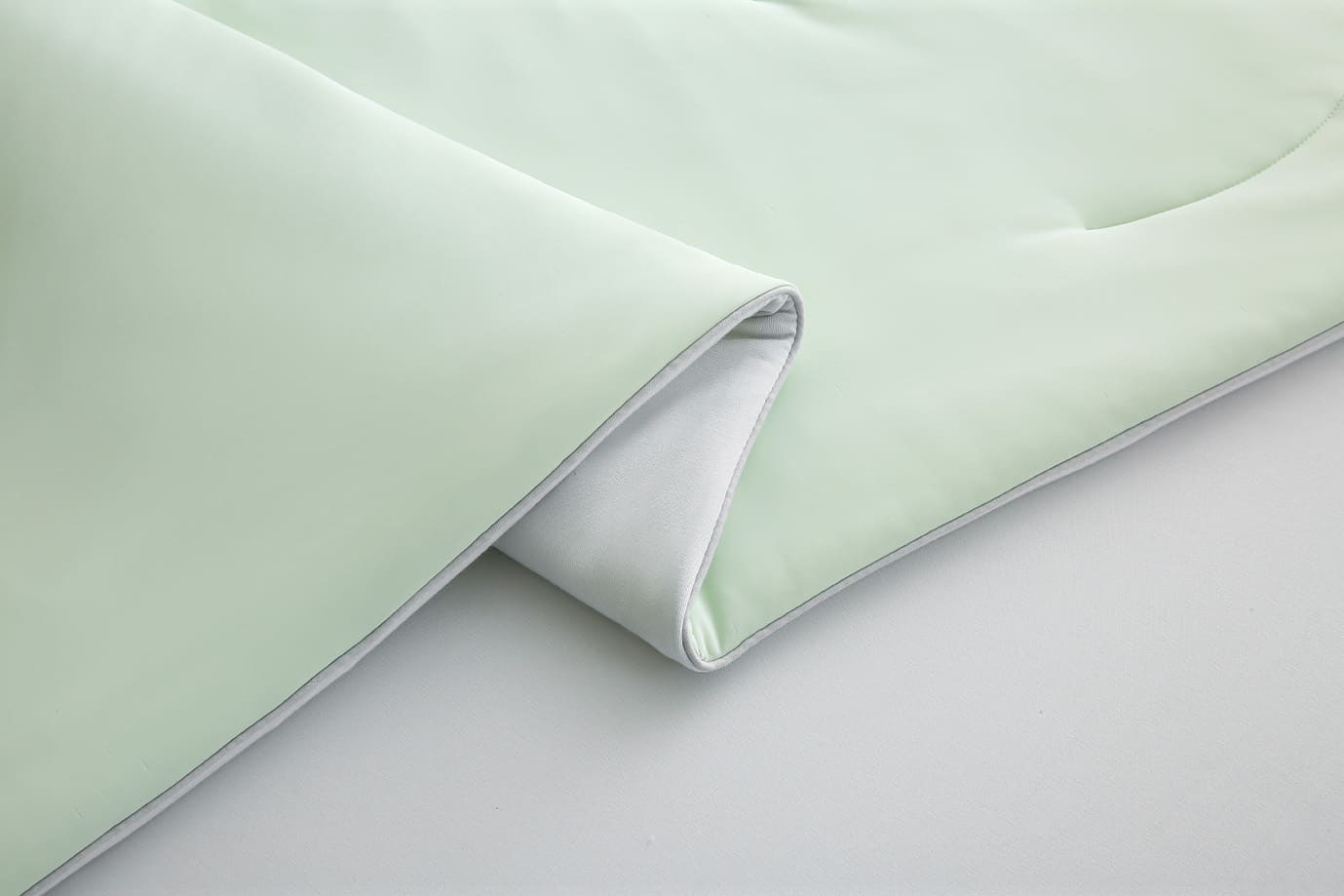 Bedlore® Summer Cooling Comforter