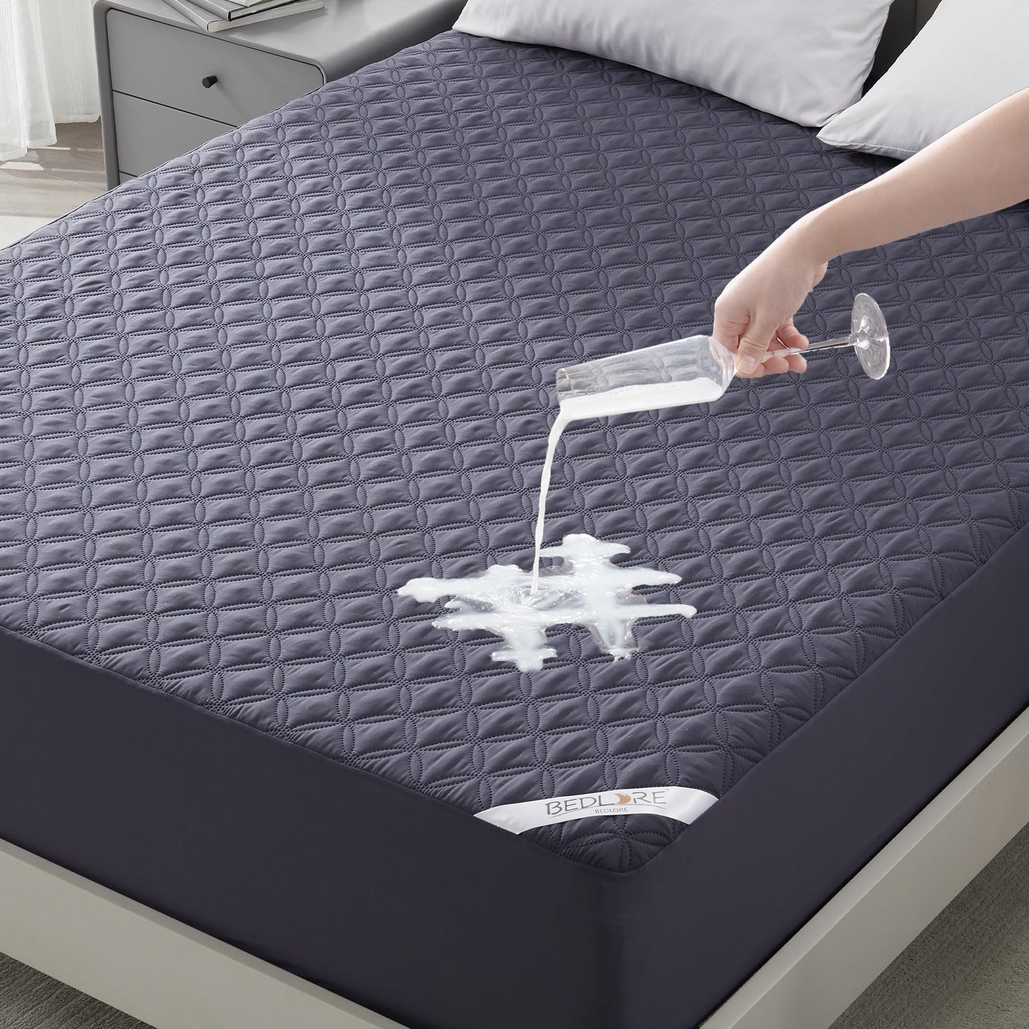 bedlore waterproof skin-friendly noiseless solid color luck charm print mattress protector, navy blue